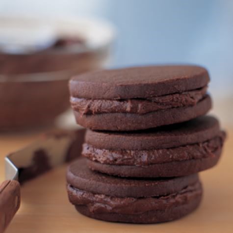 Mocha sandwich cookies