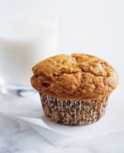 Moist and tender pumpkin muffins