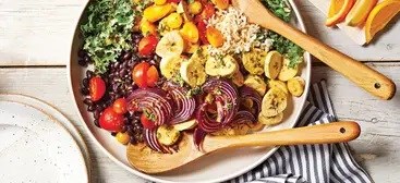 Mojo-seasoned plantain and black bean salad 