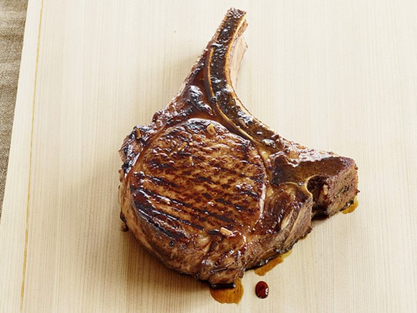 Molasses-and-coffee pork chops