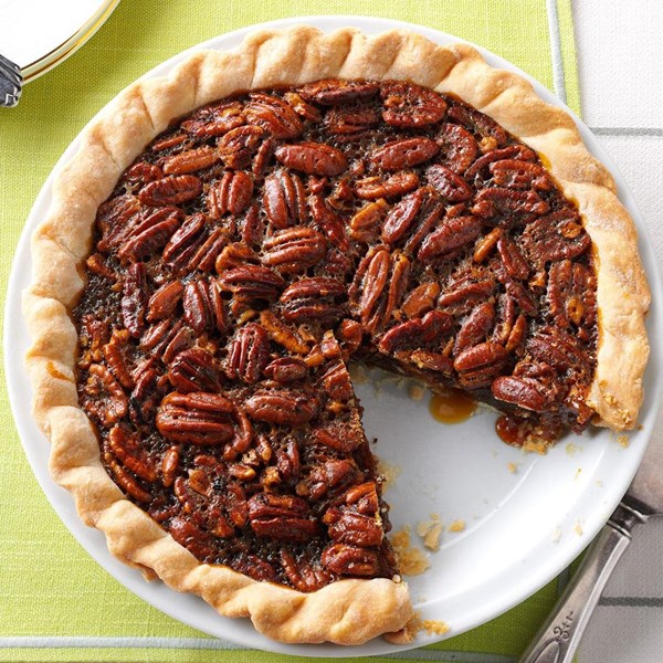 Molasses-bourbon pecan pie