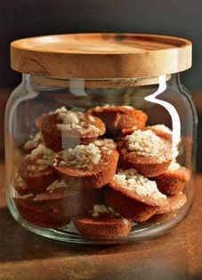 Molasses crumb cakelets