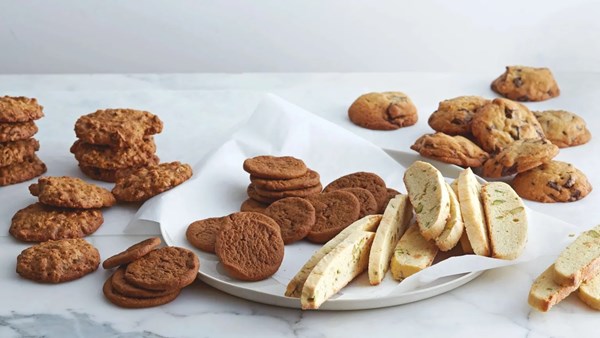 Molasses spice cookies