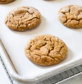 Molasses spice cookies with orange essence