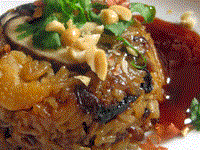 Molded sticky rice (Mĭgāo / 米糕)