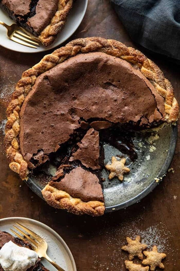 Molten chocolate crackle pie