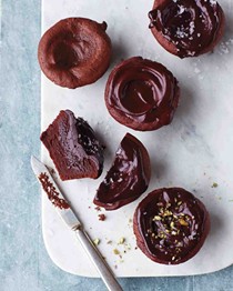 Molten chocolate-espresso cakes