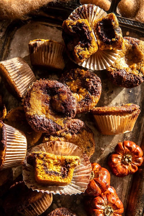 Molten chocolate pumpkin muffins