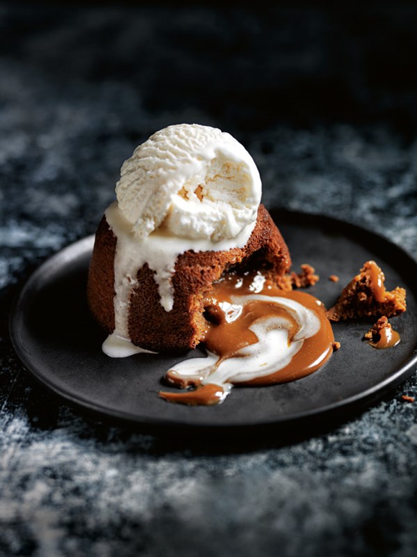 Molten dulce de leche lava cakes