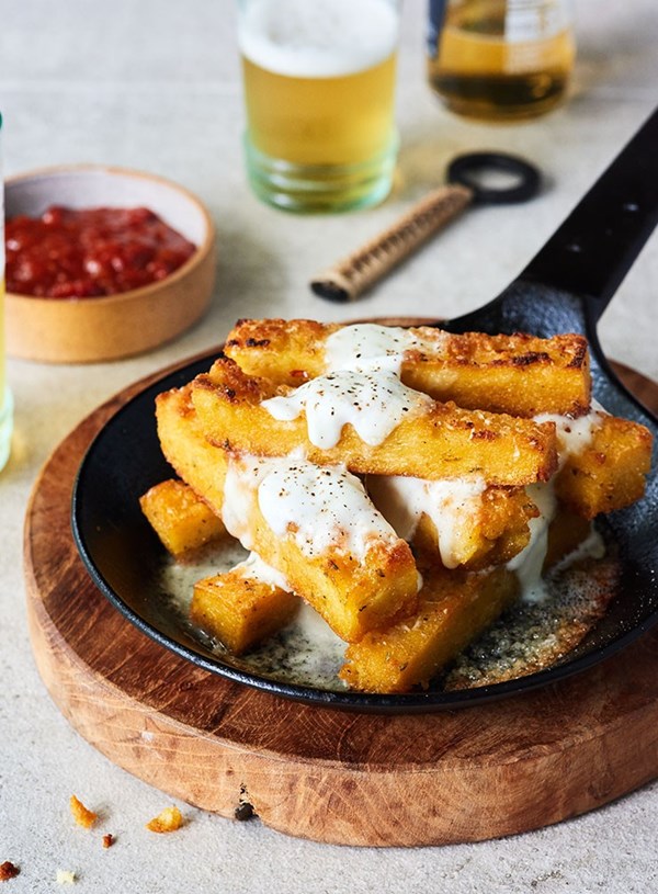 Molten mozzarella polenta fries