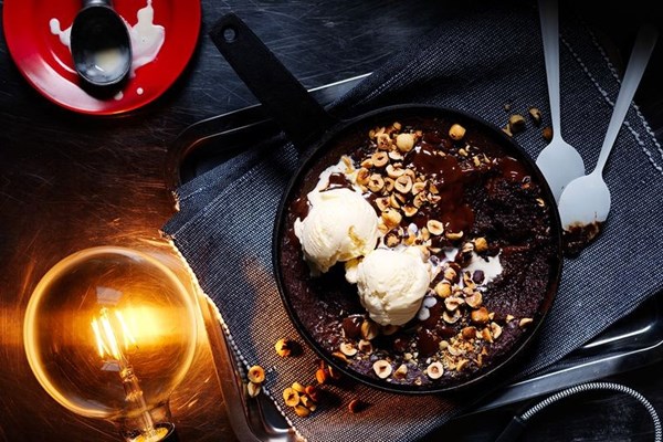 Molten skillet brownie