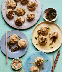 Momos with spring onion oil