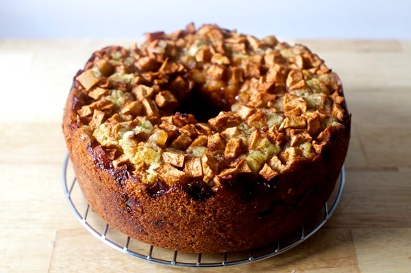 Mom's apple cake