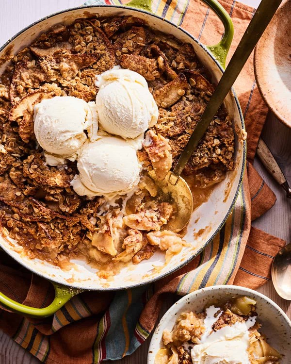 Mom's famous apple crisp