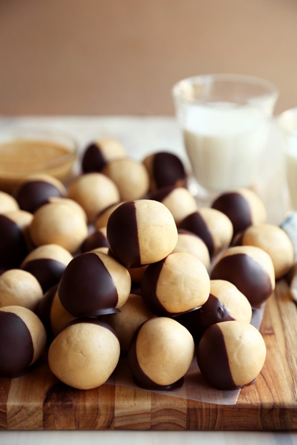 Mom’s famous peanut butter balls