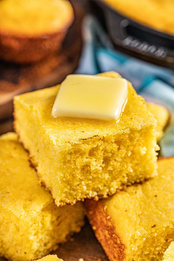 Mom's quick buttermilk cornbread