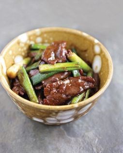 Mongolian beef (Cong bao niu rou)