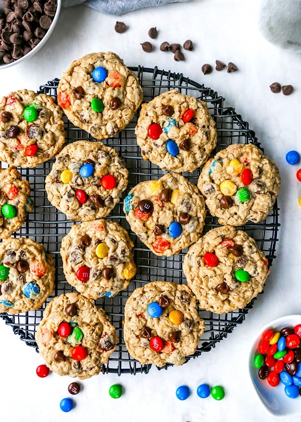 Monster cookies