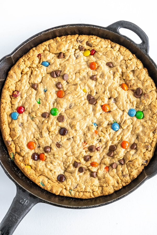Monster skillet cookie