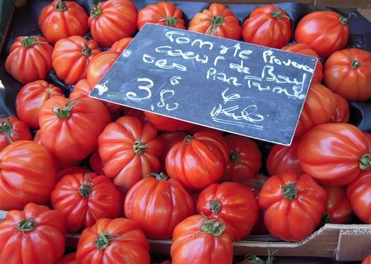 Montbrun melange: Olive bread with basil, marinated tomatoes, and anchovies
