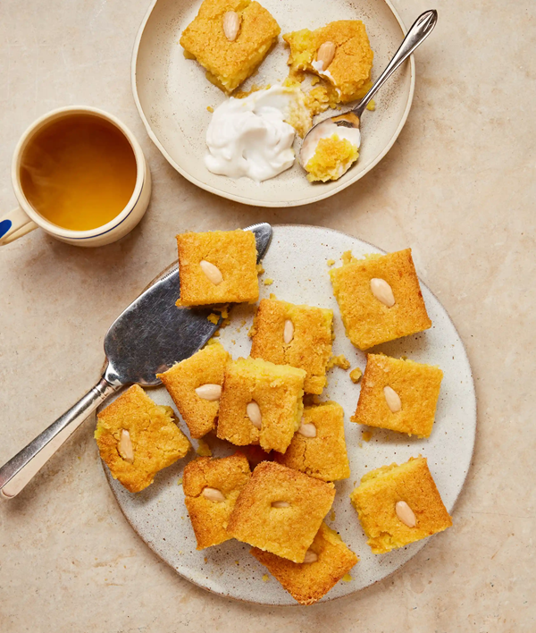 Moorish semolina cake (Namoura)