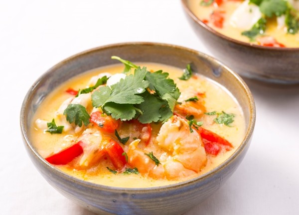 Moqueca de peixe e camarão