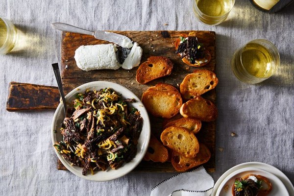 Morel crostini