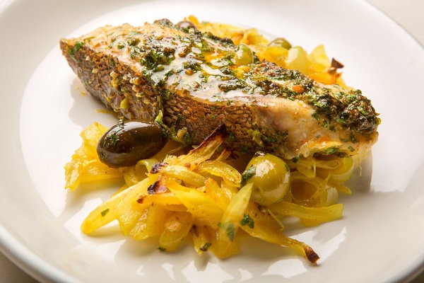 Moroccan baked fish with onions