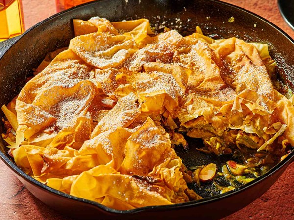 Moroccan chicken pie (Bastila)