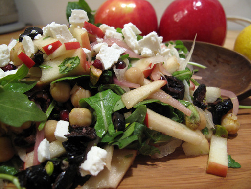 Moroccan Eden salad with apples, fennel and arugula
