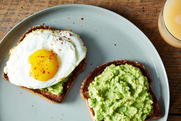 "Moroccan guacamole" toasts with fried egg