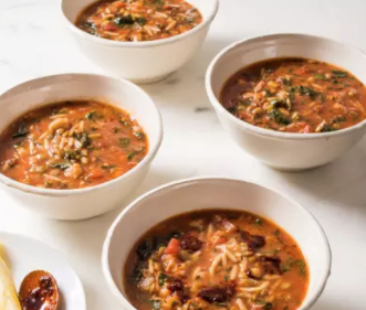 Moroccan lentil and chickpea soup (Harira)