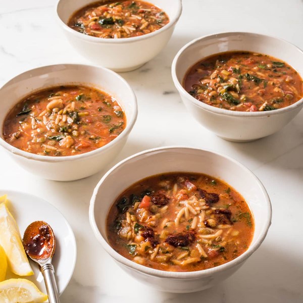 Moroccan lentil and chickpea soup (Harira)