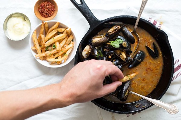 Moroccan moules frites
