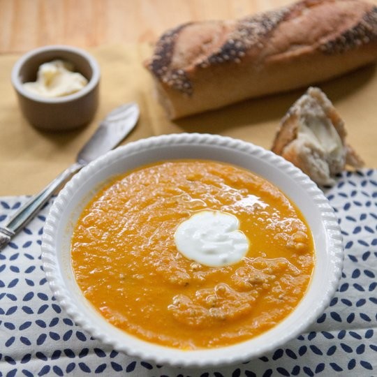 Moroccan-spiced carrot & sorghum soup
