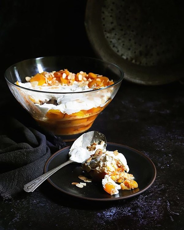 Mother's famous jardalu trifle