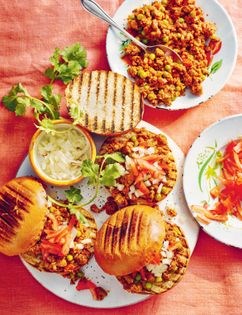 Mowgli soya keema pau