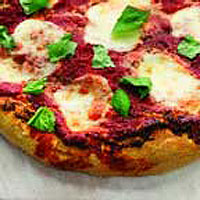 Mozzarella and basil pizza