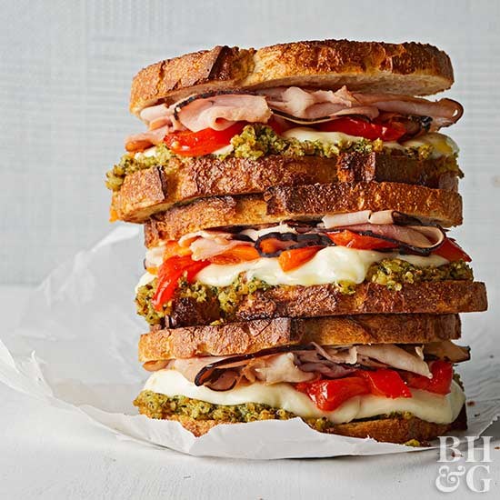 Mozzarella, pesto, and ham toasties