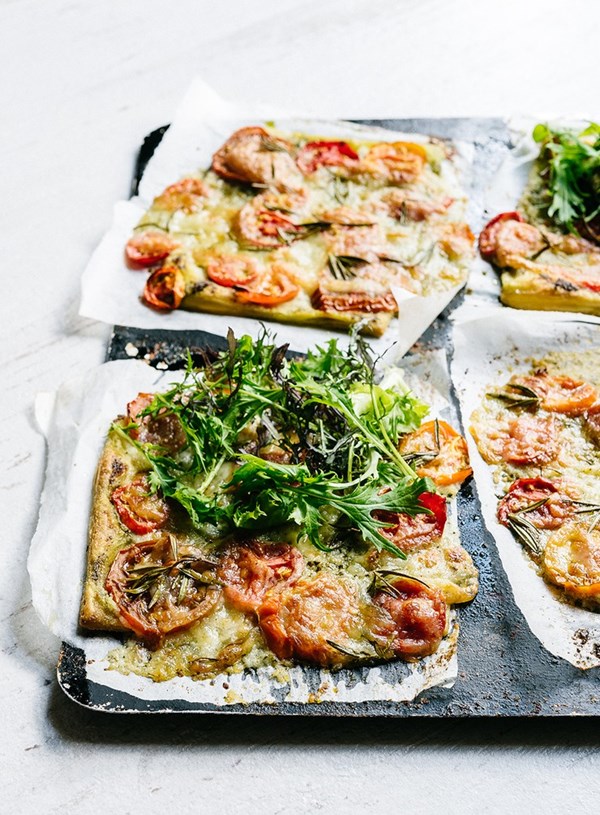 Mozzarella, rosemary and tomato tart