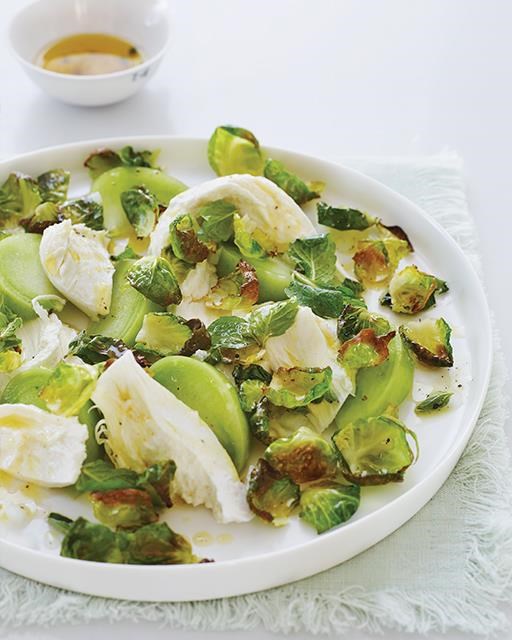 Mozzarella salad with crispy Brussels sprouts