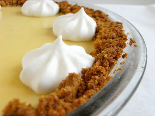 Mr. E 's not-so-Key lime pie