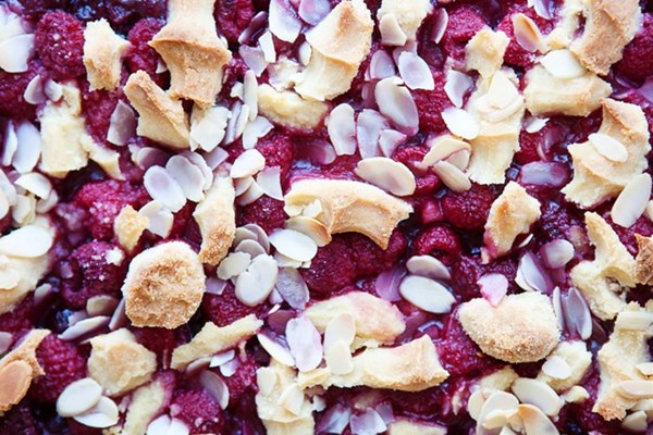 Mrs. Wheelbarrow's leftover cranberry sauce slab pie 