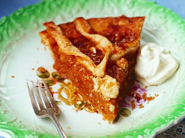 Mrs. White's treacle pie (Bake the Book)