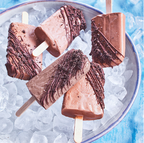 Mudslide fudgesicles with a chocolate shell