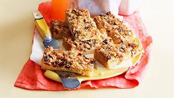Muesli slice