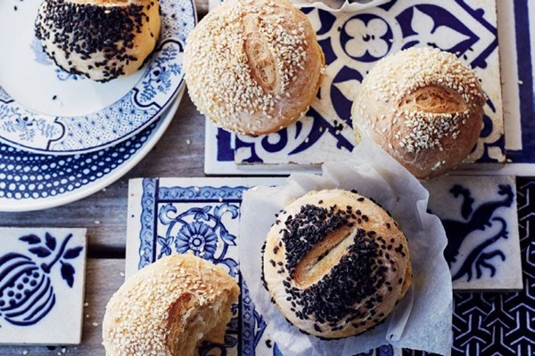 Muffin pan seeded bread rolls