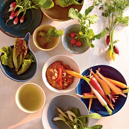 Muhammara with crudités