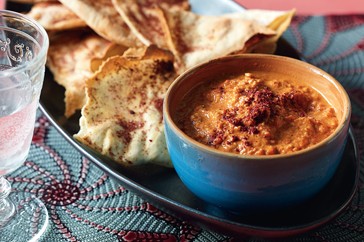 Muhammara with spiced bread