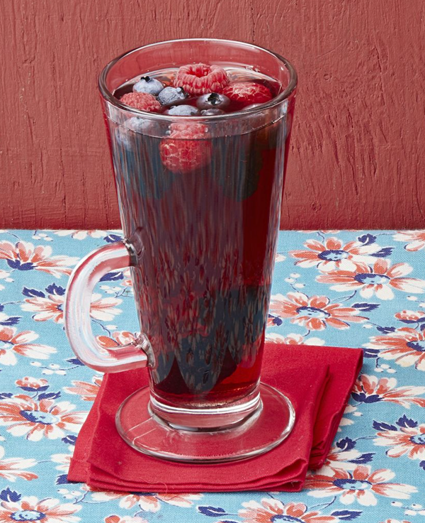 Mulled pomegranate-cherry juice